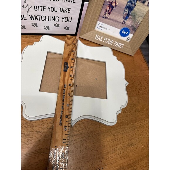 Dog sign & 2 picture frames , picture frames are 5 x 7 and 4 x 6 - Picture 3 of 8